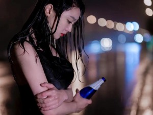 我在凌晨三点醒来的夜里的歌曲唤醒记忆：抖音热门歌曲分享